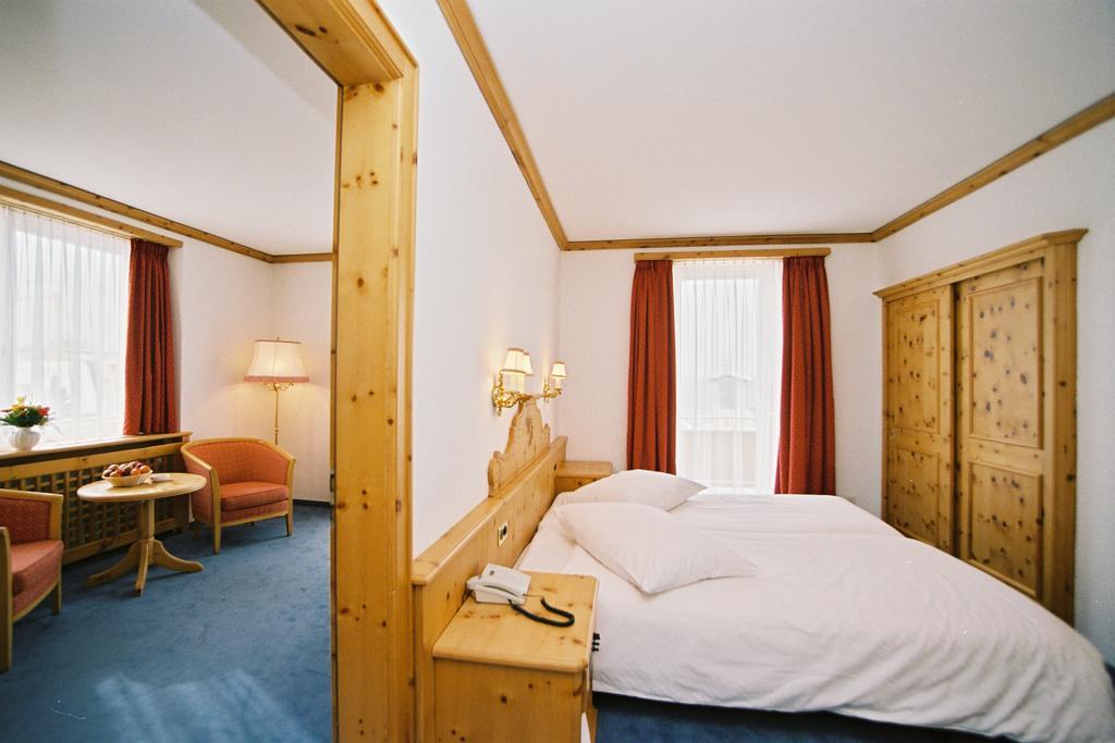 Hotel Schweizerhof ปอนเตรสซีนา ห้อง รูปภาพ